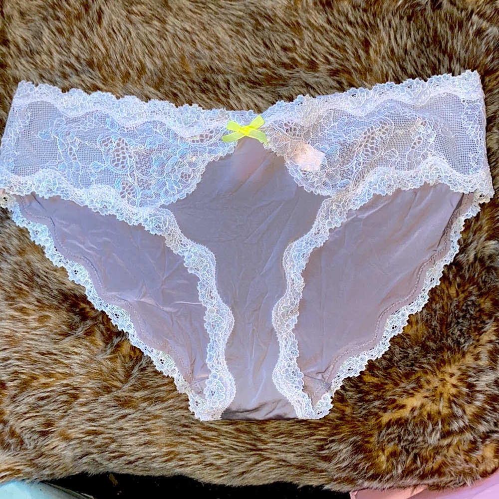 Victoria’s Secret silk, lacy, hip hugger panty NWT